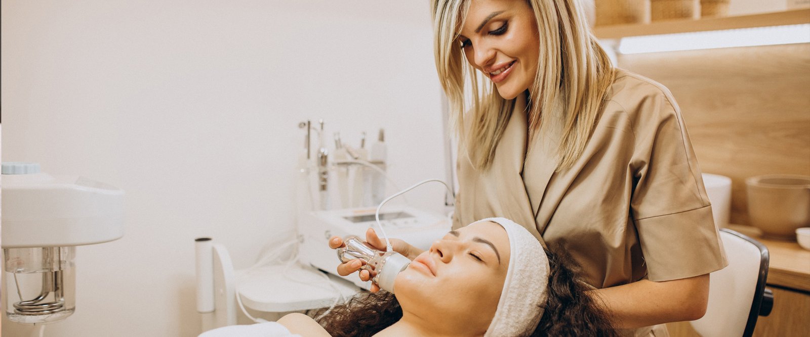 Make Your Look Even More Perfect With Our <span>Salon.</span>